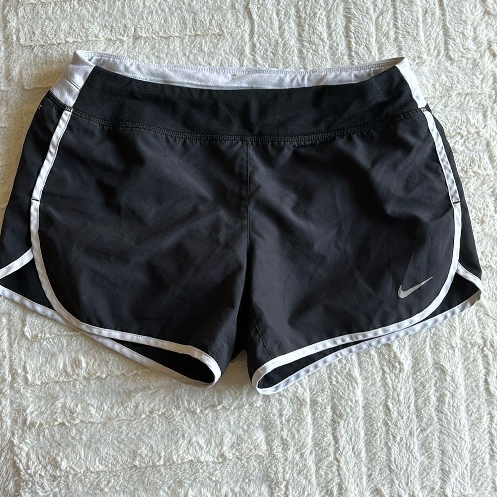 NIKE DRI-FIT Size‎ Large Womens Black  Waist Drawstring Track Shorts lined